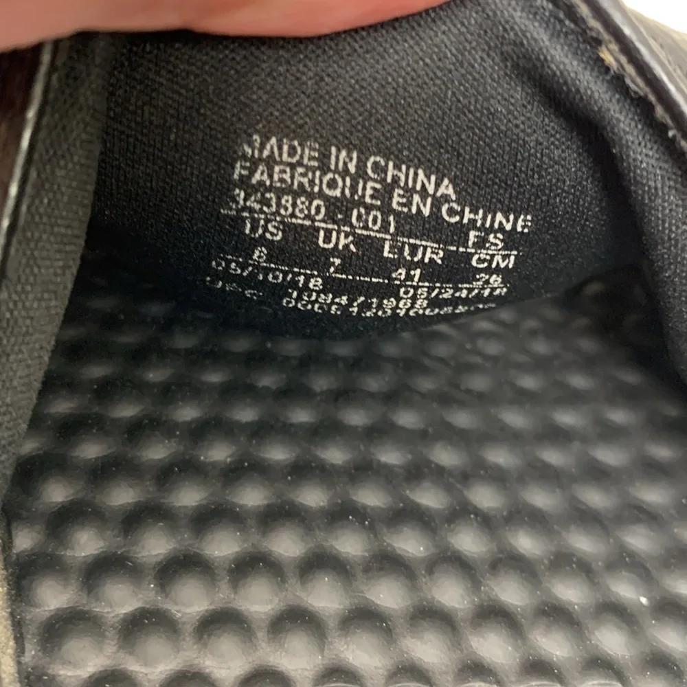 Nike men’s black sandals 343880 size 8
